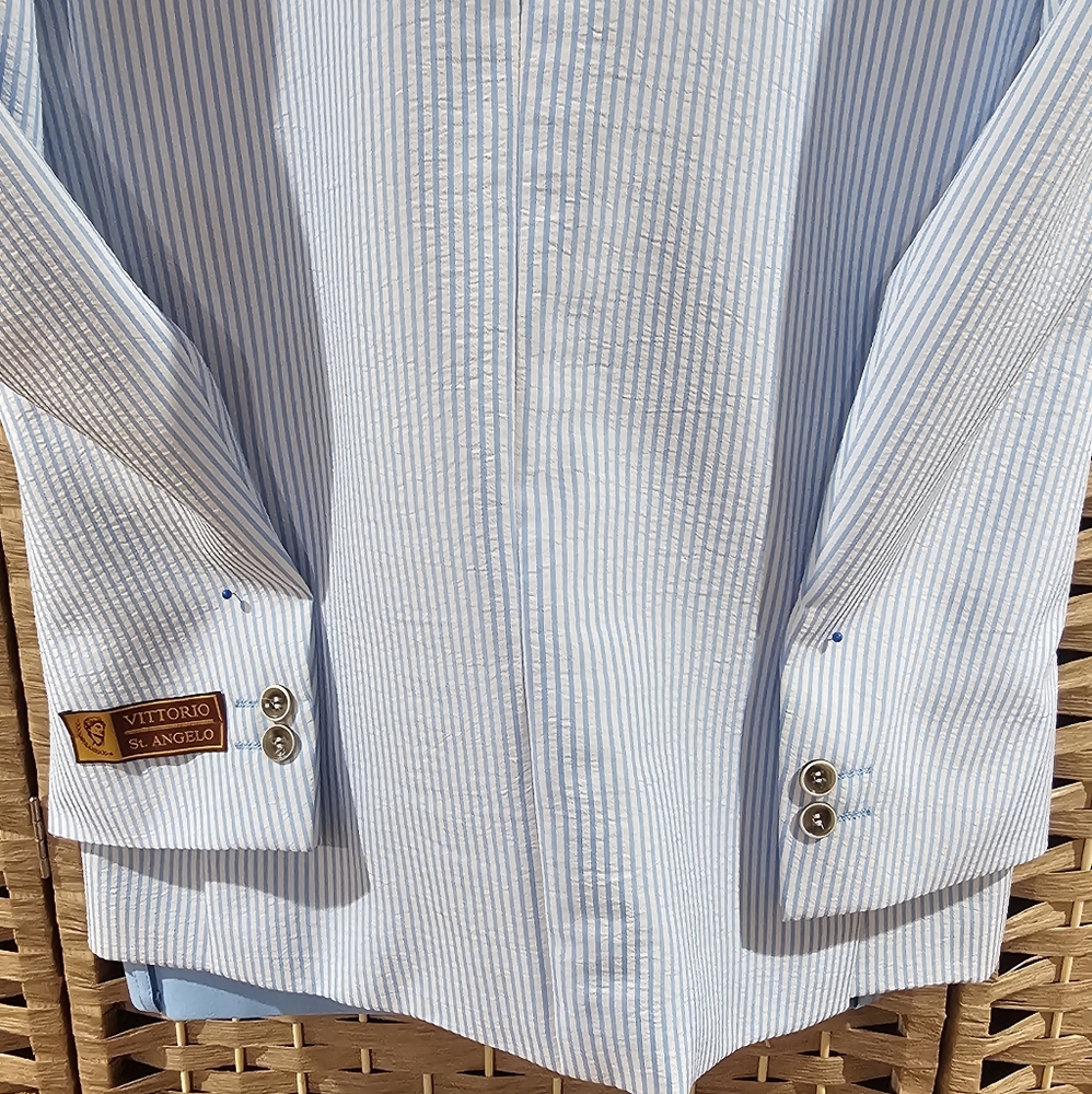 Men's dress suit as you can see, under color and the name in the pics